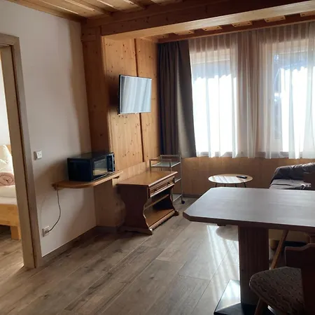 Apartment Laerchenalm Sankt Martin am Tennengebirge